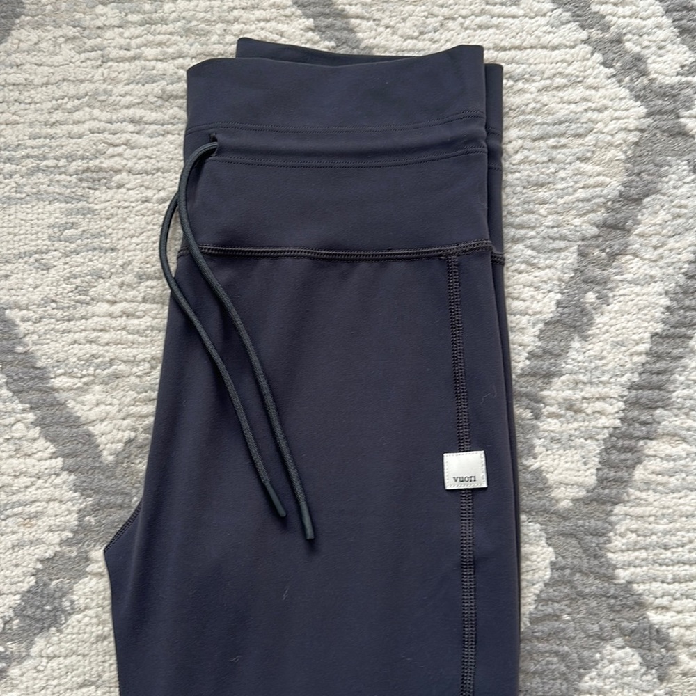 Vuori Daily Legging | Dark Gray
